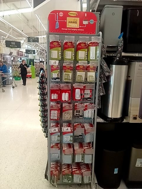 eXPD8_fm's tweet image. “Hanging Happy” in Asda! We’ve rolled out eye-catching Command POS, reset fixtures to new planograms &amp;amp; added Backing Cards to support gap scanning. A great result for compliance &amp;amp; visibility!
#expd8 #Command #fieldmarketing #in-storeexecution #FMGC