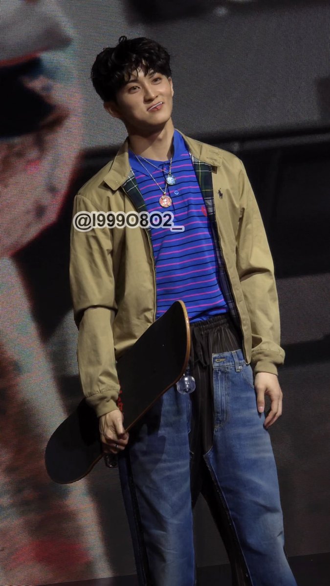 l999O8O2_'s tweet image. 250418 메이크스타 대면 #마크 #MARK

오늘의맠꾸🤭🤭🤭 풉