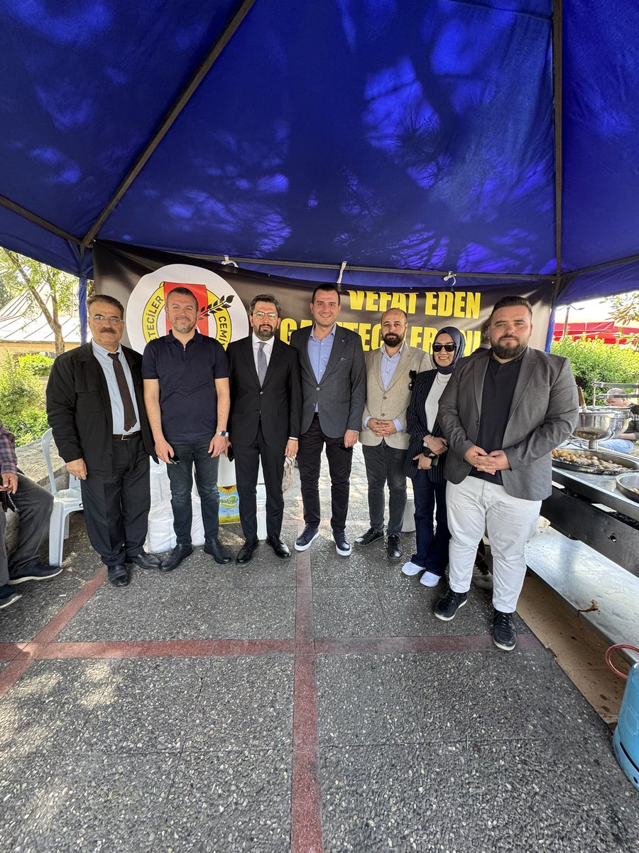 Aydın Gazeteciler Cemiyeti tarafından, vefat eden gazeteciler anısına düzenlenen lokma hayrına katıldık.Cemiyet Başkanımız Sn. Erman Çetin ve kıymetli yönetim kurulu üyelerine çalışmalarında üstün başarılar diliyoruz.

Vefat eden tüm basın mensuplarını rahmetle anıyoruz.