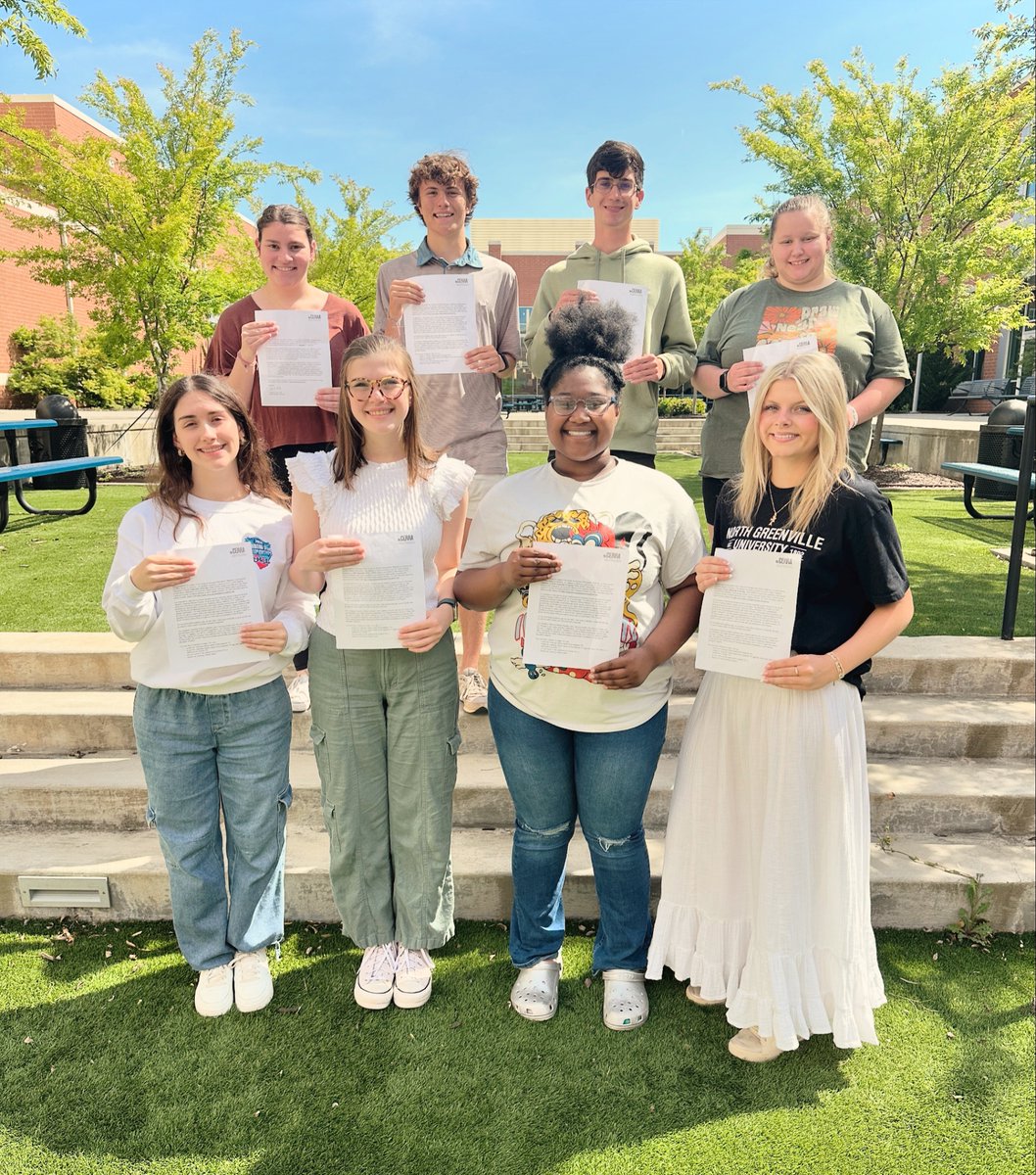 AREaton's tweet image. Congrats to the following SHS students who were named recipients or alternates of the S.C. Teaching Fellows award: Da’Ranesha Boyd, Knox Eaton, Ashlynn Haggerty, Madison House, Molly McAbee, Rachel Owensby, Nick Rhoden, &amp;amp; Jennifer Waddle. Go Vikes! @SpartanburgHS @SpartanburgD7