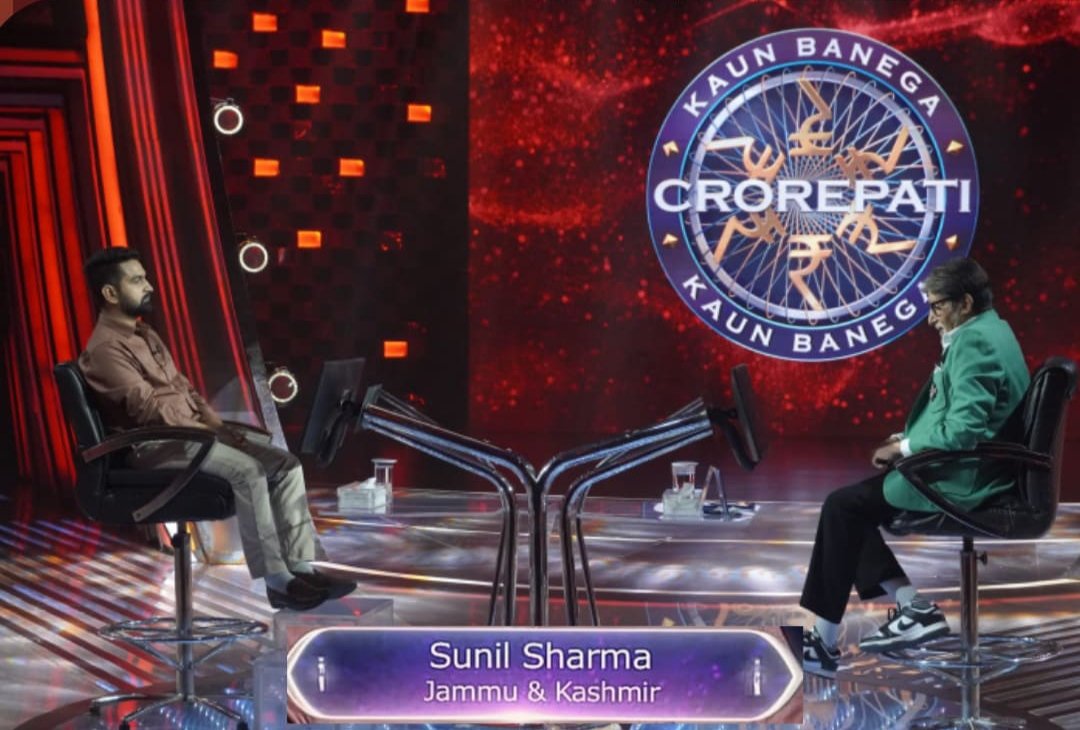 suniljkcs's tweet image. #kbc with #AB 😊
for the peoples of j&k...
J&k is full of huge potential
" Registrations open "
Just Go for it 👍👍
@SrBachchan
@SonyTV
#kbc17 #kbcregistration #kbconsonytv #jammu #Kashmir