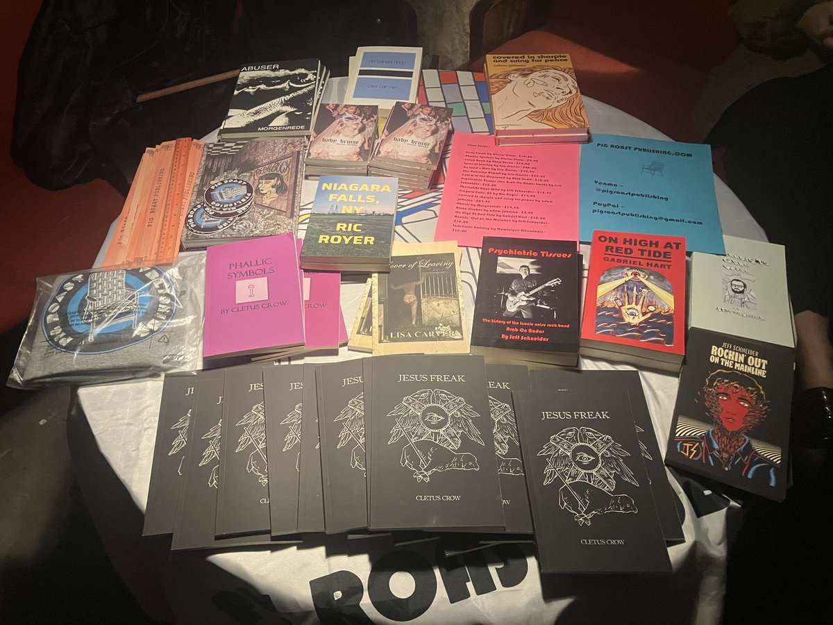 morgenrede's tweet photo. [Pig Roast Publishing x Cletus Crow] https://t.co/NCbq3qOOC1