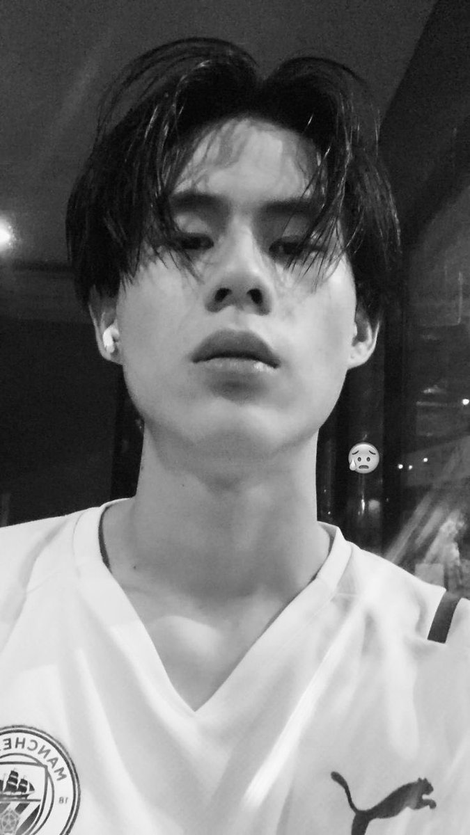 his selfies are always ❤️‍🔥