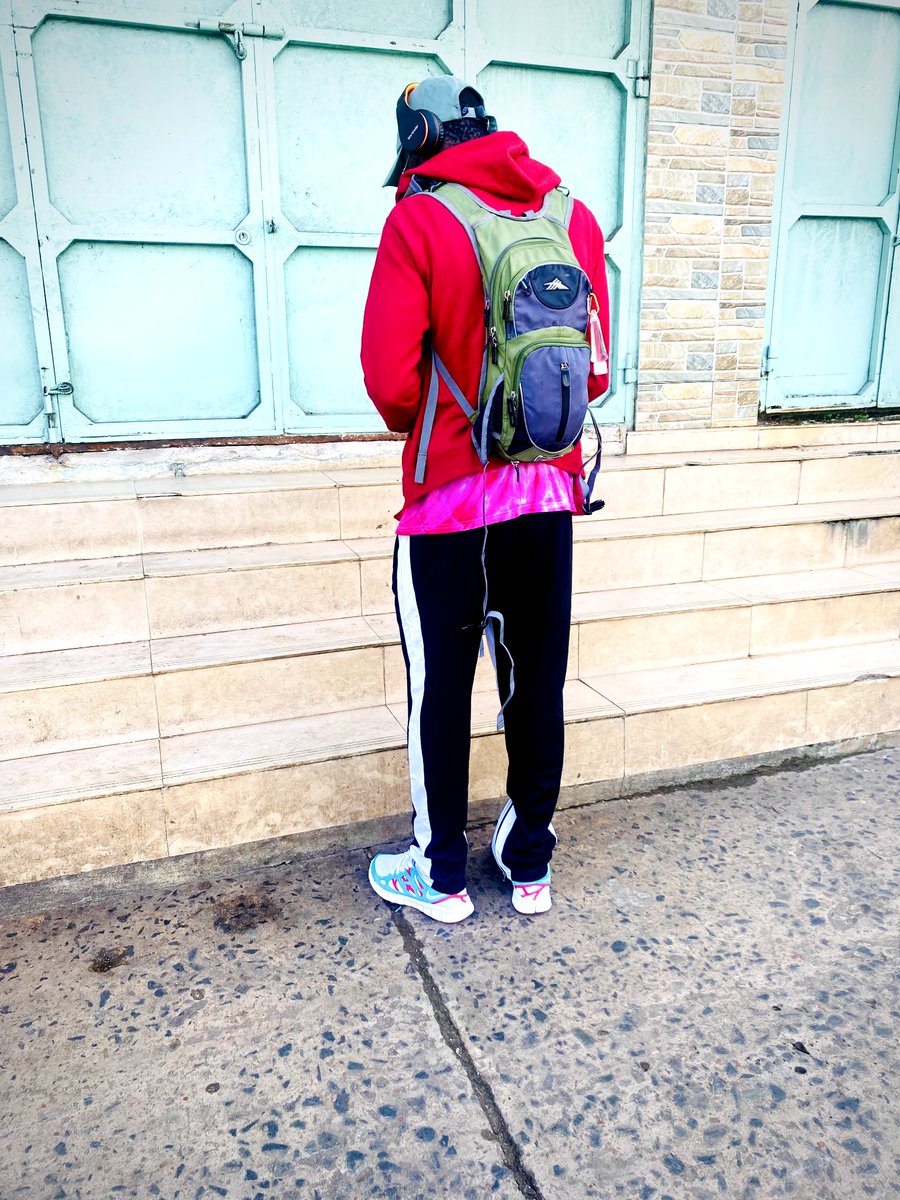 Ibrahim91954657's tweet image. 🖐They wan no if are don stop😛enjoy life is so beautiful✌️i don't need no validation so nigga fuck your opinion😋#5FIVE