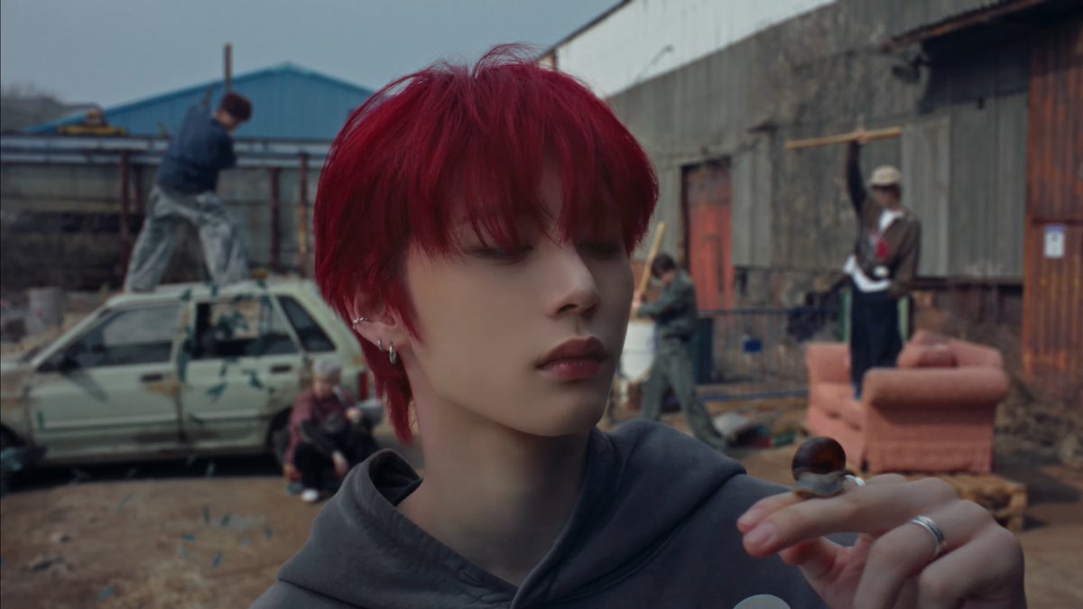 taesanwon's tweet photo. RED HAIR TAESAN IS FINALLY HERE 😭🔥🔥 https://t.co/parfUuvSEs