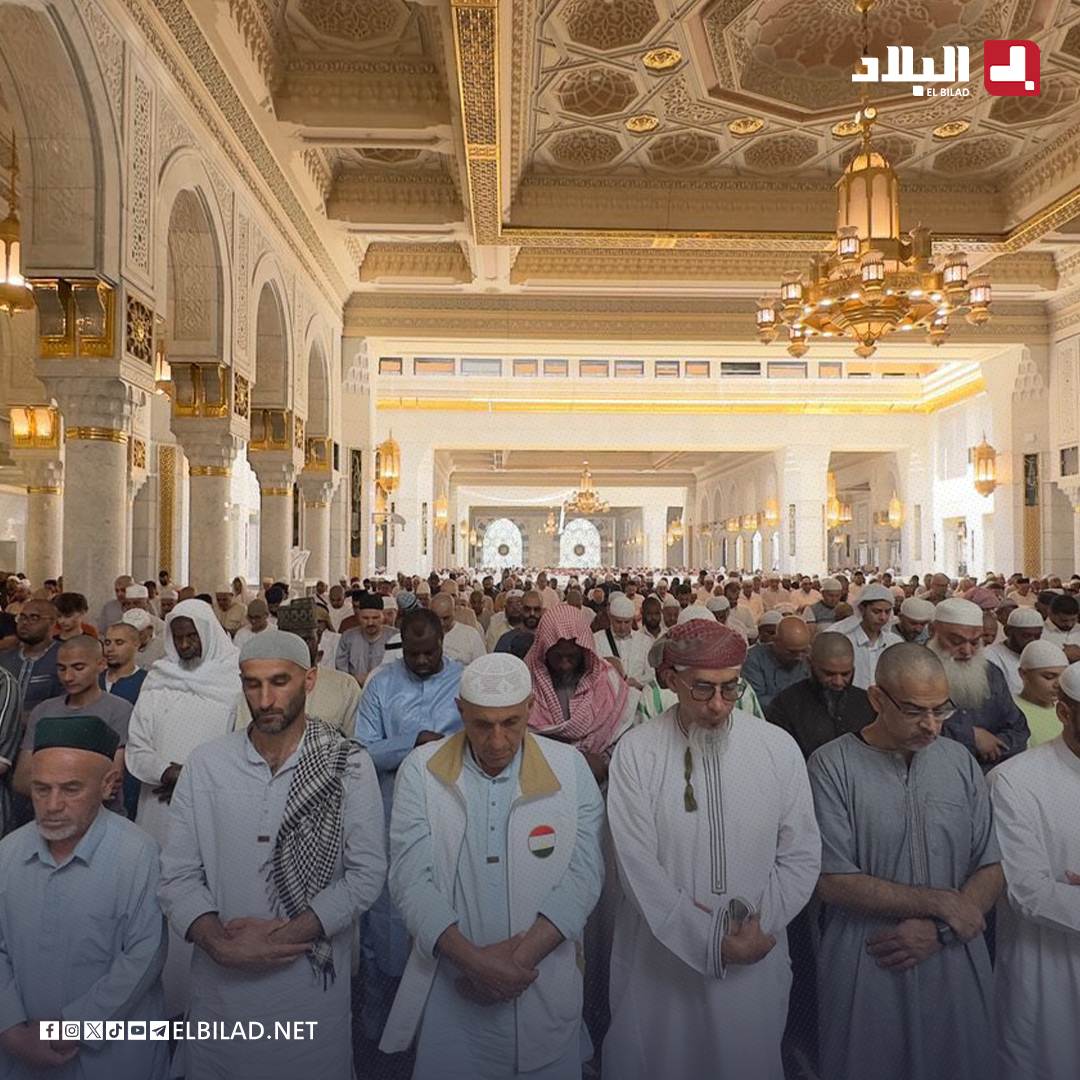 El_Bilade's tweet photo. 📍#صور..جموع المصلين في #المسجد_الحرام يؤدون صلاة #الجمعة https://t.co/HWRyMDrrCh
