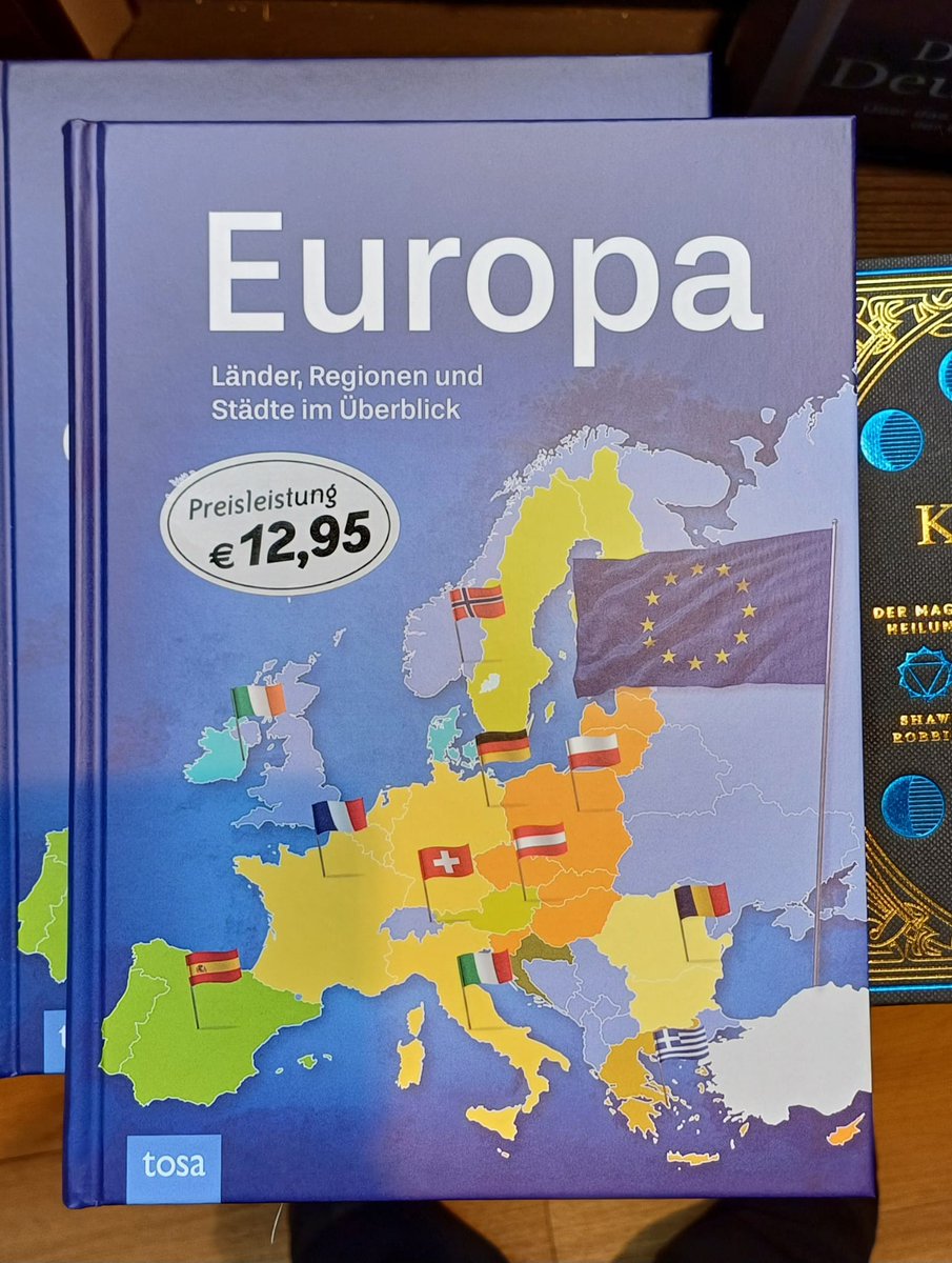 KatiSchneeberg1's tweet image. Über den Unsinn, der das Internet für uns bereit hält wird intensiv diskutiert. Dabei wird übersehen, was man so alles in Büchern findet, wie hier in einem vom #Tosa Verlag. Bei dieser Darstellung des &quot;Kosovokrieg&quot;s stellt&apos;s einem die Haare auf, wenn man das liest. 
1/2