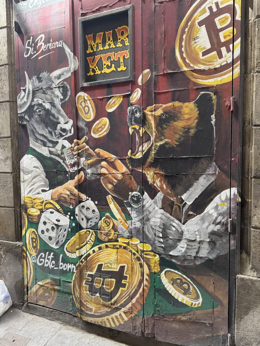 BtcBadger's tweet photo. Really cool Bitcoin street art in Barcelona. @streetcyber_ https://t.co/u4y4XQrK9n