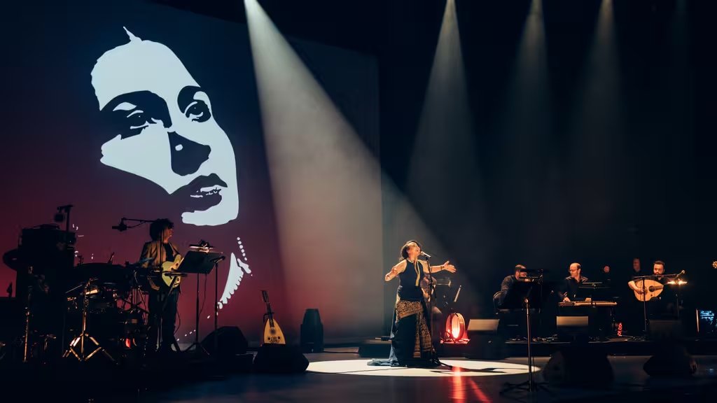 franceinfo culture (@franceinfo_cult) on Twitter photo Printemps de Bourges 2025 : un voyage en "terre sacrée" au cœur de l'univers d'Oum Kalthoum avec le concert "La Voix des femmes" <a href="/PrintempsDB/">Le Printemps de Bourges Crédit Mutuel</a>
francetvinfo.fr/culture/musiqu… via <a href="/franceinfo/">franceinfo</a> Printemps de Bourges 2025 : un voyage en "terre sacrée" au cœur de l'univers d'Oum Kalthoum avec le concert "La Voix des femmes" <a href="/PrintempsDB/">Le Printemps de Bourges Crédit Mutuel</a>
francetvinfo.fr/culture/musiqu… via <a href="/franceinfo/">franceinfo</a>
