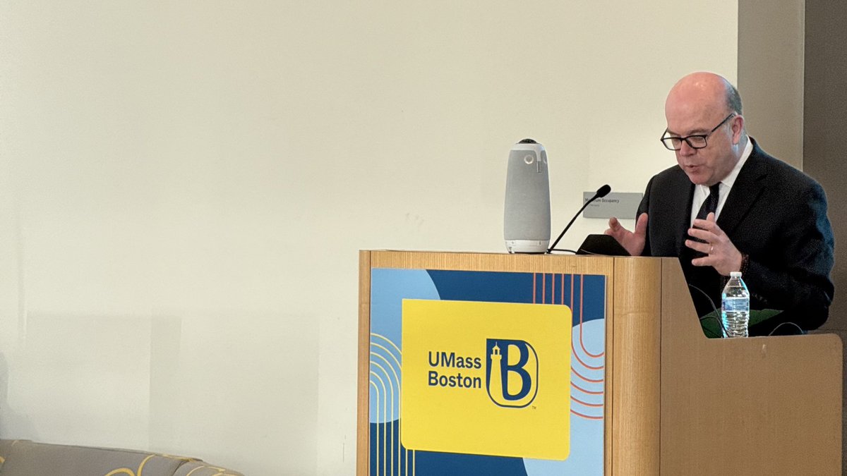RepMcGovern's tweet photo. Defending human rights and opposing authoritarian regimes takes planning, unity, and nonviolent discipline. But when people power is mobilized for good, it is the best hope we have for turning the tide of oppression.

Great to be with graduate & undergraduate students at @UMassBoston for the Slomoff Lecture. You all give me hope for our future!