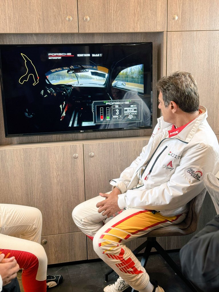 Ramesh77thala's tweet photo. #AjithKumar #AjithKumarRacing #CircuitDeSpa #EndurancePrep #RacingSpirit
#GoodBadUglyBlockbuster
#GBUBlockbuster https://t.co/p0neOGDjVK