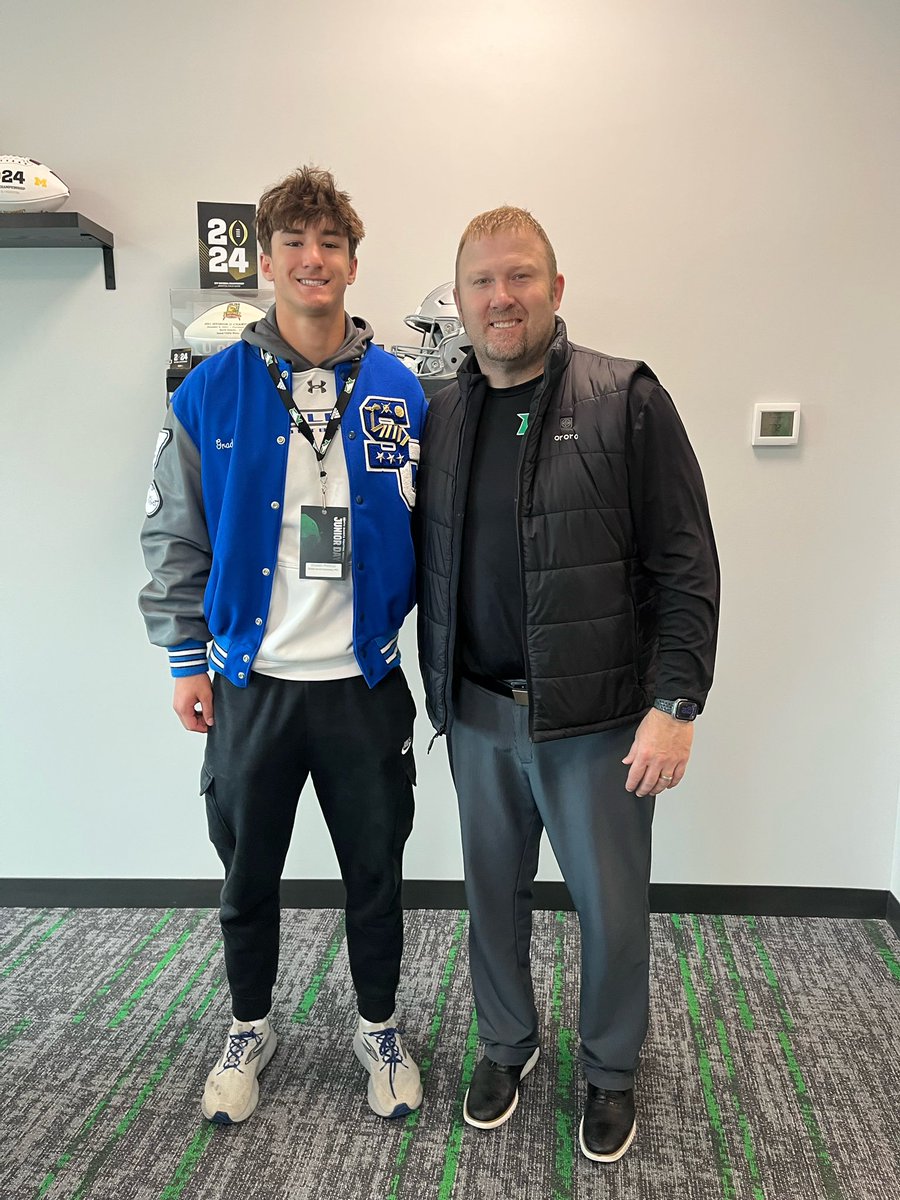 Thank you <a href="/CoachAndersonJD/">Jon Anderson</a>  and <a href="/Coach_SchmidtE/">Eric Schmidt</a> for an amazing visit! 
Look forward to being back up to North Dakota University!
<a href="/SCHSBulldogFB/">SC Bulldog Football</a> <a href="/sixstarfootball/">Six Star Football | PLUS+</a> <a href="/6starfootballMO/">Six Star Football | MISSOURI</a> <a href="/MidMOHSFB/">Mid-Mo HS Football</a> <a href="/BouchardFred/">Fred Bouchard</a> <a href="/DuckettOfficial/">Darnell Duckett</a> 
<a href="/Watkins_Hawks/">Ben Watkins</a> <a href="/mwfbrecruiting/">Midwest Football Recruiting</a> @MidRecruiting