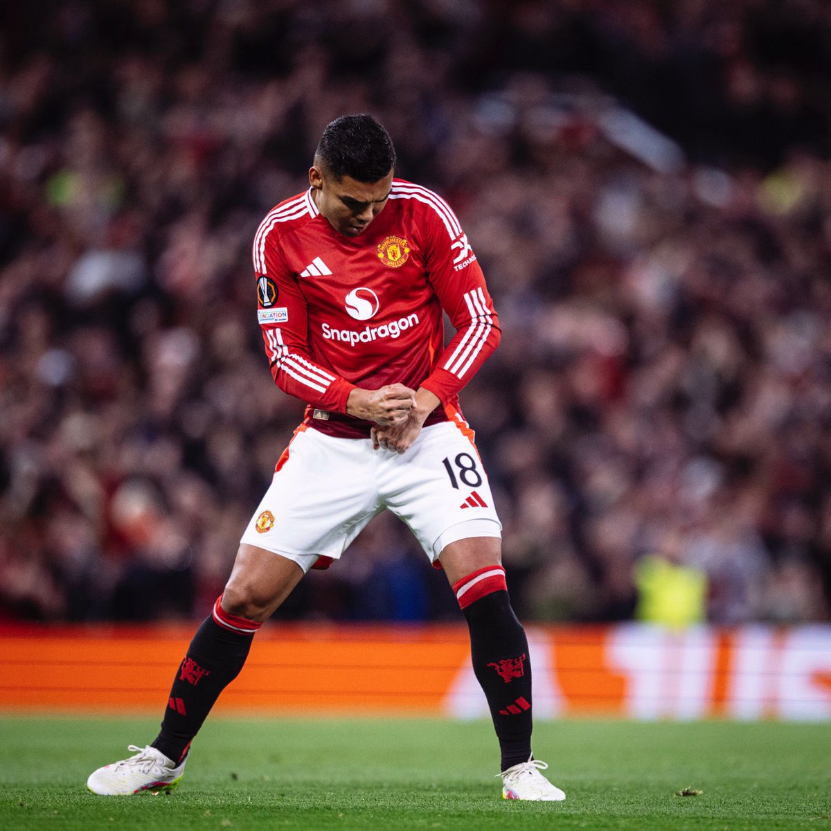 Casemiro's tweet image. Unbelievable night !!!
