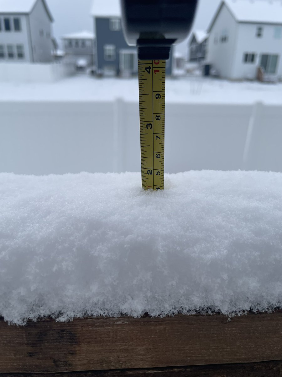 caseyh0210's tweet photo. It seems winter is not done with the Utah valleys just yet. After a week with highs in the 70s, 1.5” of snow fell overnight in Eagle Mountain last night! @NWSSaltLakeCity https://t.co/UQOVxR8C64