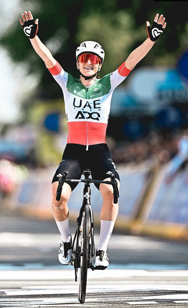 🤔 Sabies que?

<a href="/ElisaLongoB/">Elisa Longo Borghini</a> ha guanyat #DBP25

I que la seva parella és el ciclista Jacopo Mosca

I que el punt clau de la cursa és el Moskesstraat

I que diu que ataca allà pq li recorda a ell.

I que això és el ❤️ #PowerOfLove

I que avui no llegiràs una piulada més nyonya 😂