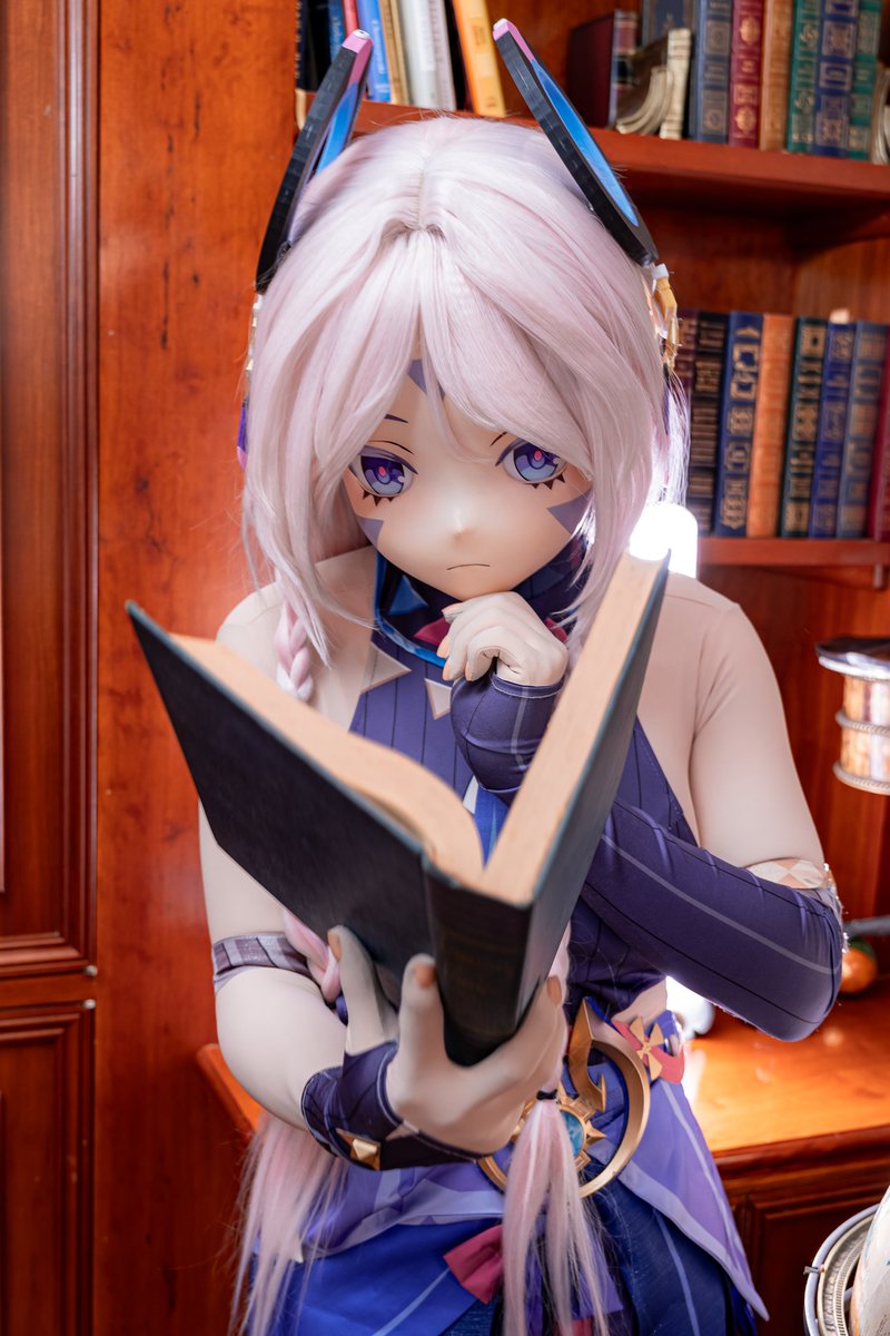 醉醒了。开始收集一些素材和参考，准备写新故事系列了
📷: <a href="/Kiri__LT/">Kiri</a> 
🏠: <a href="/kigurumeet/">Kigurumeet</a>