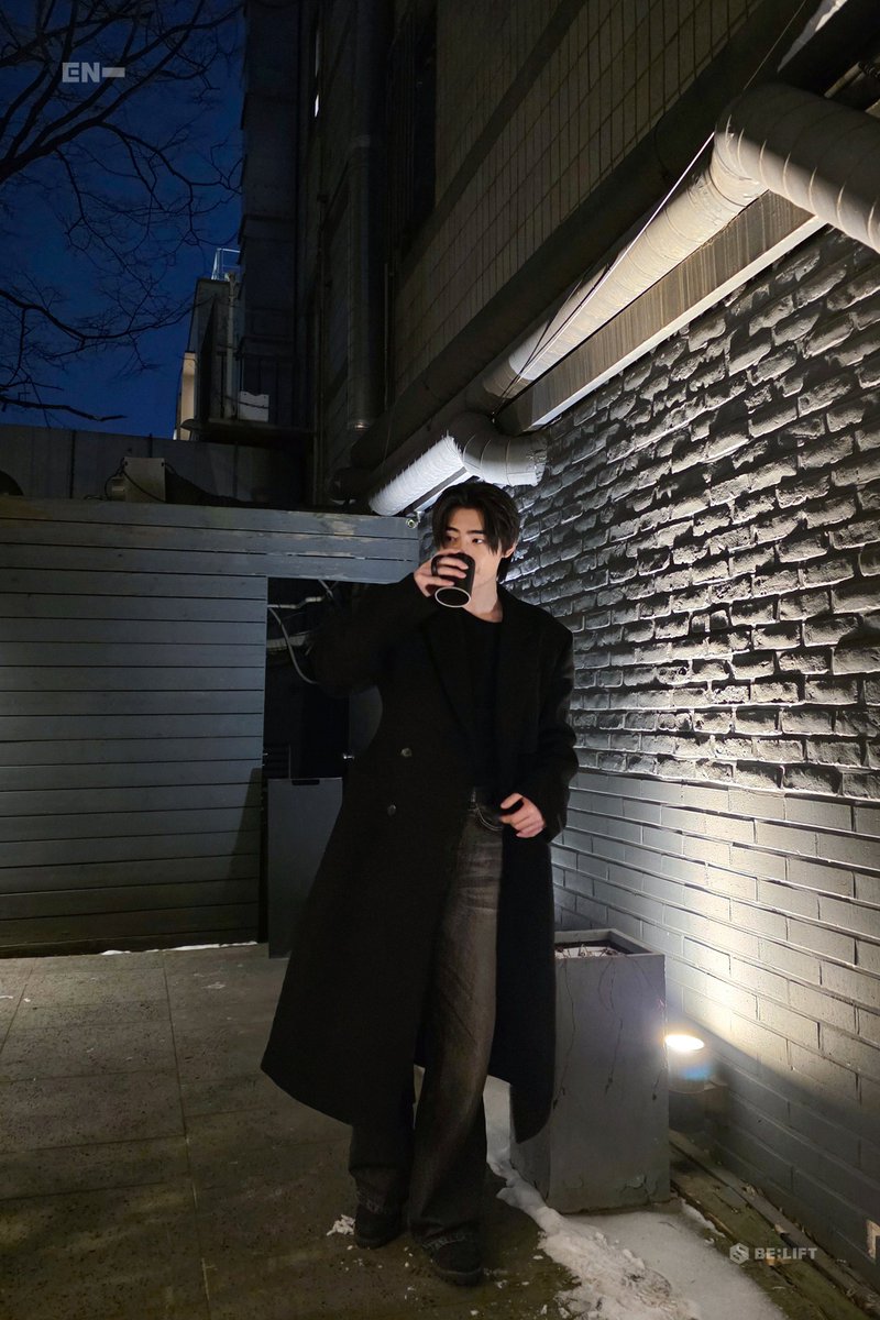 enhypenweverse's tweet photo. [PHOTO] 250418

ENHYPEN <EN-loG> AirDDrop — Sunghoon Cut

(1/4)

@ENHYPEN_members @ENHYPEN #ENHYPEN #엔하이픈 #SUNGHOON #성훈 https://t.co/8UYNdMcCA9