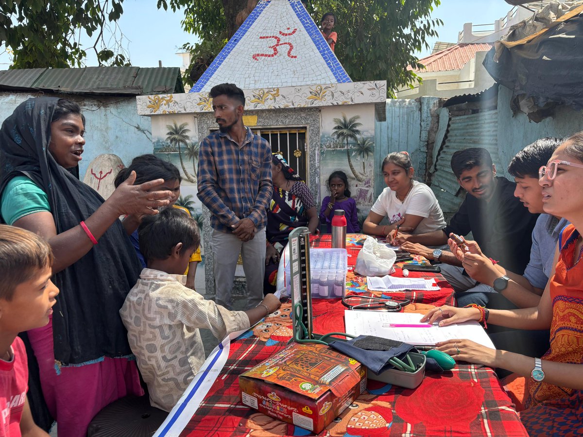 DevamJPatel's tweet photo. स्वास्थ्य लाभ हेतु क्षेत्रवासियों ने उत्साहपूर्वक भाग लिया और कैंप को सफल बनाया।
#ABVP #ABVPANAND #ABVPGUJRAT #Jignasa #jignasagujrat https://t.co/r8IlT9dxMp