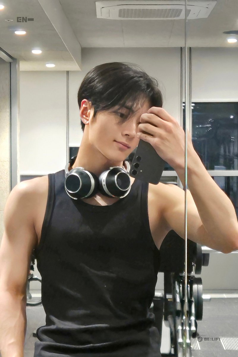 enhypenweverse's tweet photo. (3/4)

@ENHYPEN_members @ENHYPEN #ENHYPEN #엔하이픈 #JAY #제이 https://t.co/vMqlF9q9dw