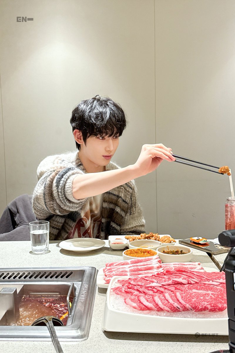 enhypenweverse's tweet photo. [PHOTO] 250418

ENHYPEN <EN-loG> AirDDrop — Sunoo Cut

(1/4)

@ENHYPEN_members @ENHYPEN #ENHYPEN #엔하이픈 #SUNOO #선우 https://t.co/es7emsJwX2