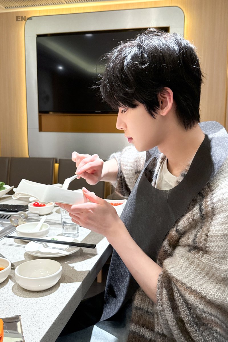 enhypenweverse's tweet photo. [PHOTO] 250418

ENHYPEN <EN-loG> AirDDrop — Sunoo Cut

(1/4)

@ENHYPEN_members @ENHYPEN #ENHYPEN #엔하이픈 #SUNOO #선우 https://t.co/es7emsJwX2
