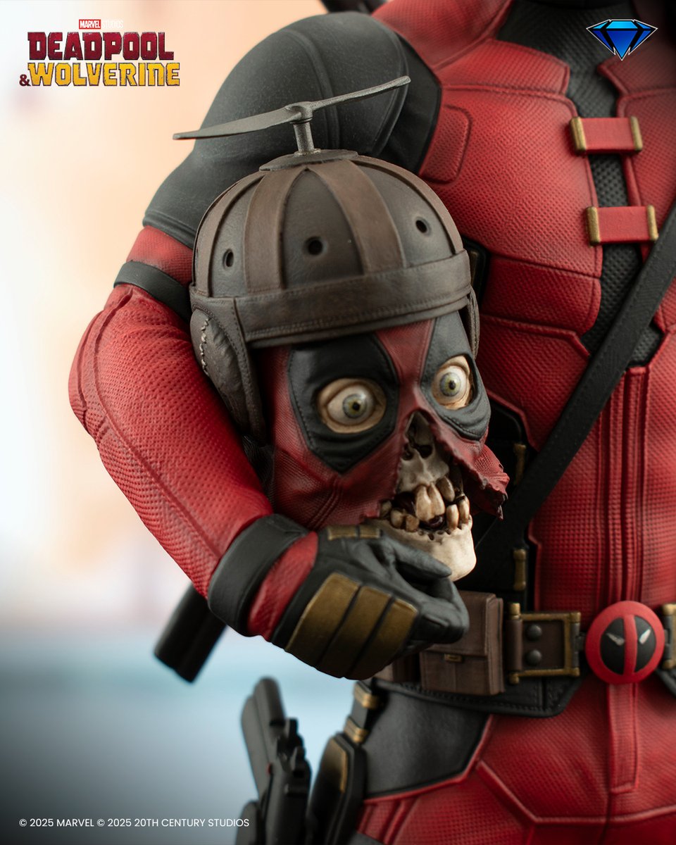 CollectDST's tweet image. This Merc has got moves! Get ready to unleash this high-flying statue in your collection. Pre-order at bit.ly/DP3DeadpoolGal…

#Deadpool #DeadpoolAndWolverine #MercWithAMouth #CollectDST #MarvelStudios #DiamondSelectToys