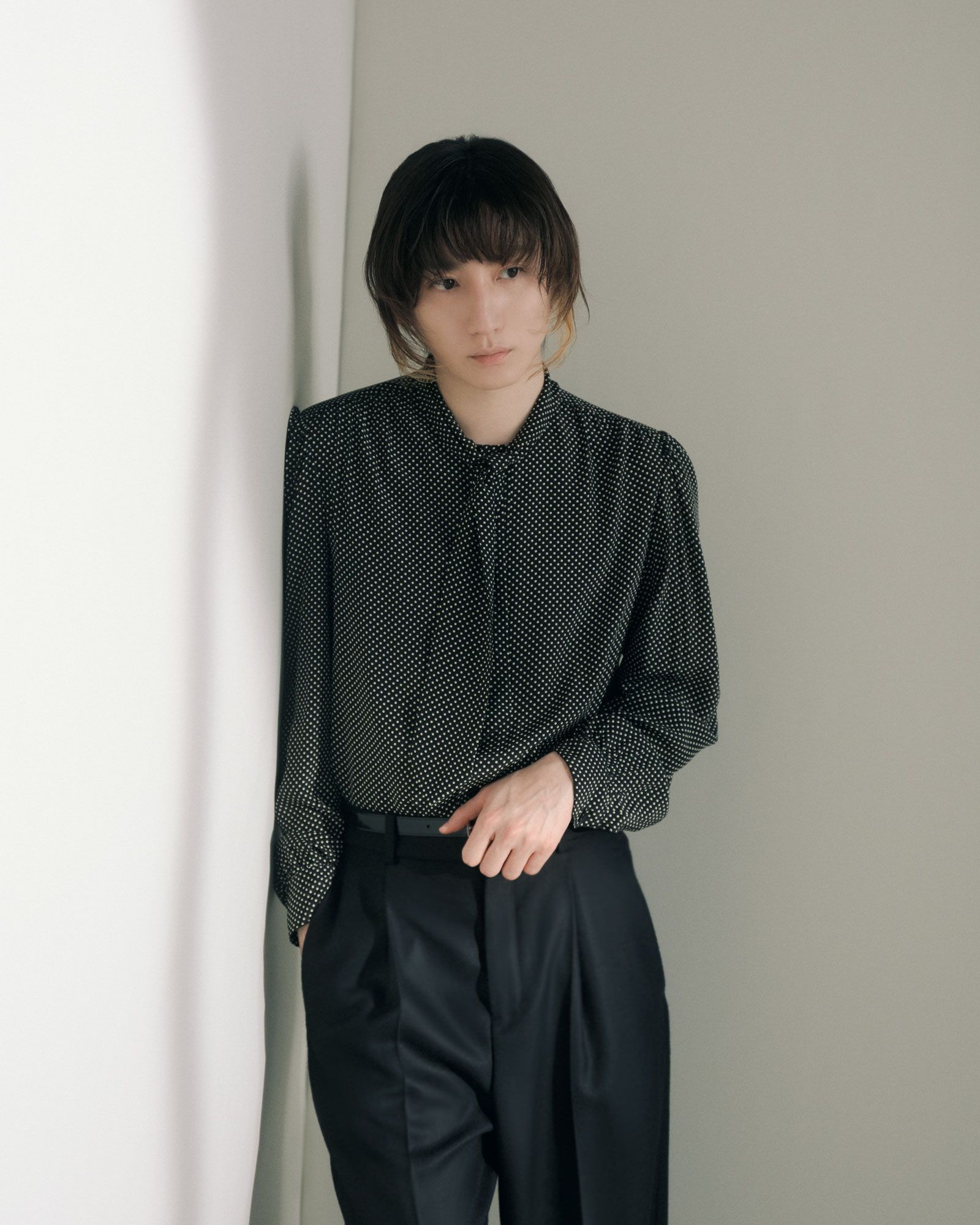 【京本大我 】 駿河屋 -<中古>京本大我(SixTONES) ジャンボうちわ 「Rough