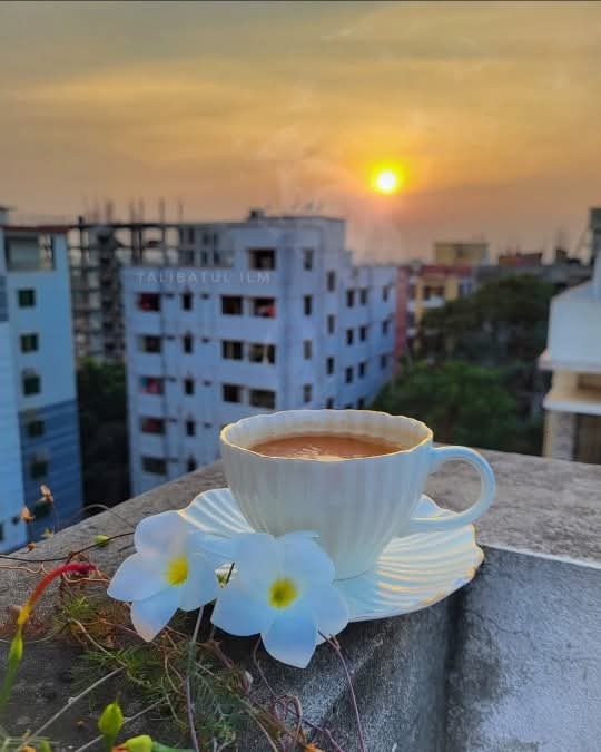 Ritika3566's tweet photo. अपनी जिंदगी से कभी नाराज न हो, 
दुनिया में ऐसे लोग है जिनकी समस्या हम से भी बड़ी है।

चाय ☕ https://t.co/8AWZ2KD2sc