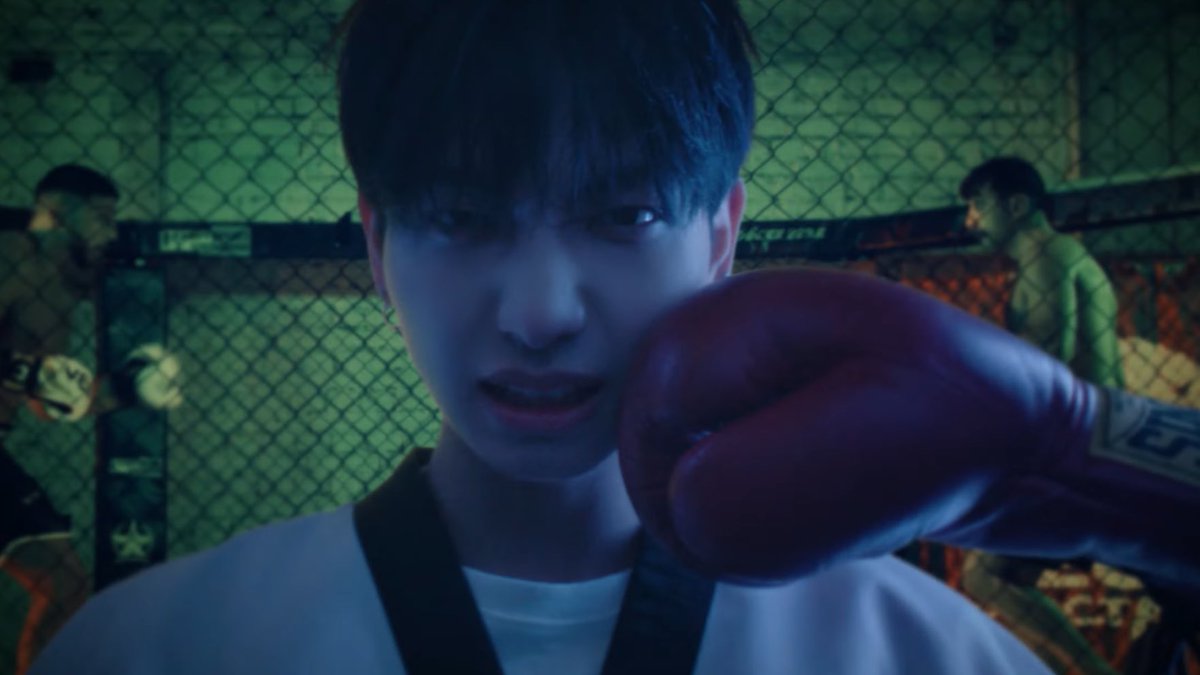 myoonqi_'s tweet photo. myung jaehyun in why and no genre.. 명재현 또 맞았네..
#BOYNEXTDOOR_No_Genre https://t.co/sA5k5Sseas
