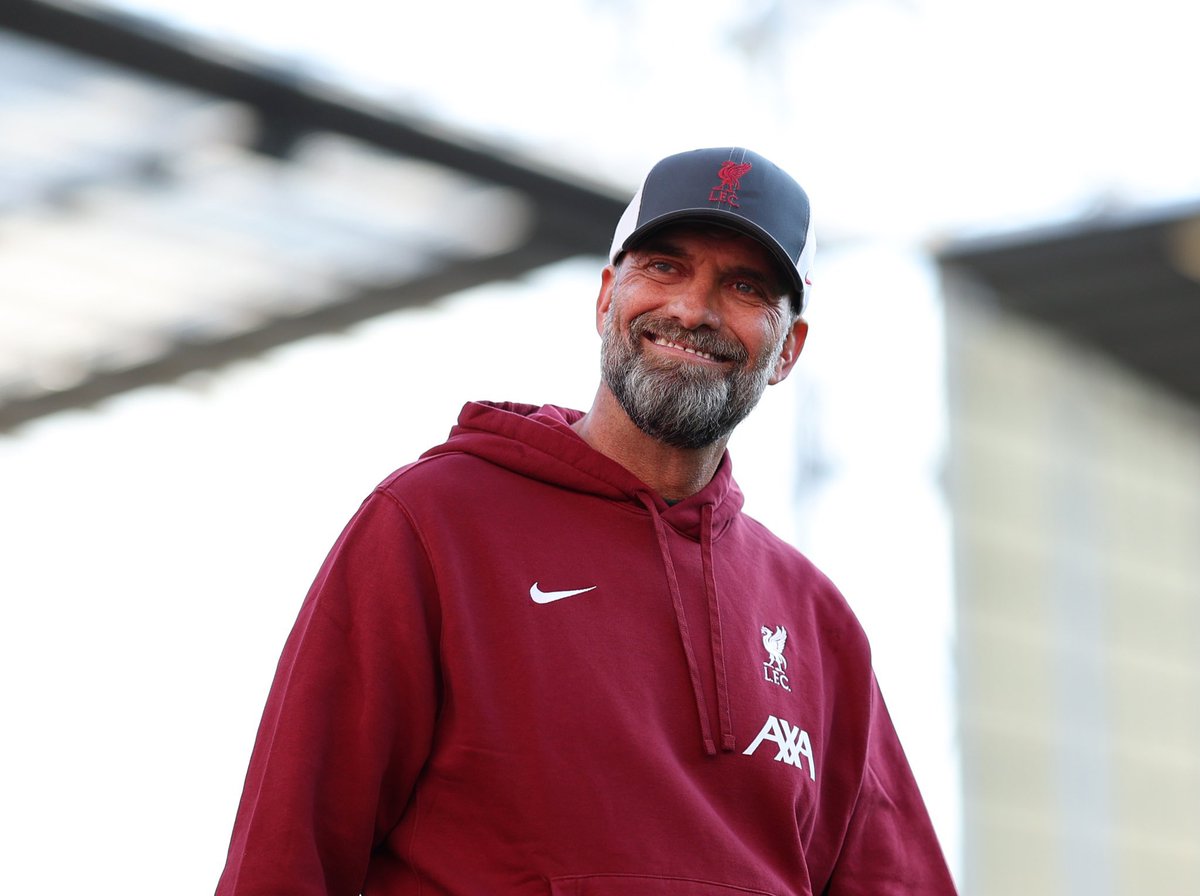 FabrizioRomano's tweet photo. 🚨❌ Jürgen Klopp’s agent Marc Kosicke plays down reports on Real Madrid and Brazil: “Jürgen is very happy with his new role as Head of Global Soccer at Red Bull”.

“He’s fully focused and happy there”, told @SkySportDE @Plettigoal. https://t.co/kIuKThKUYS