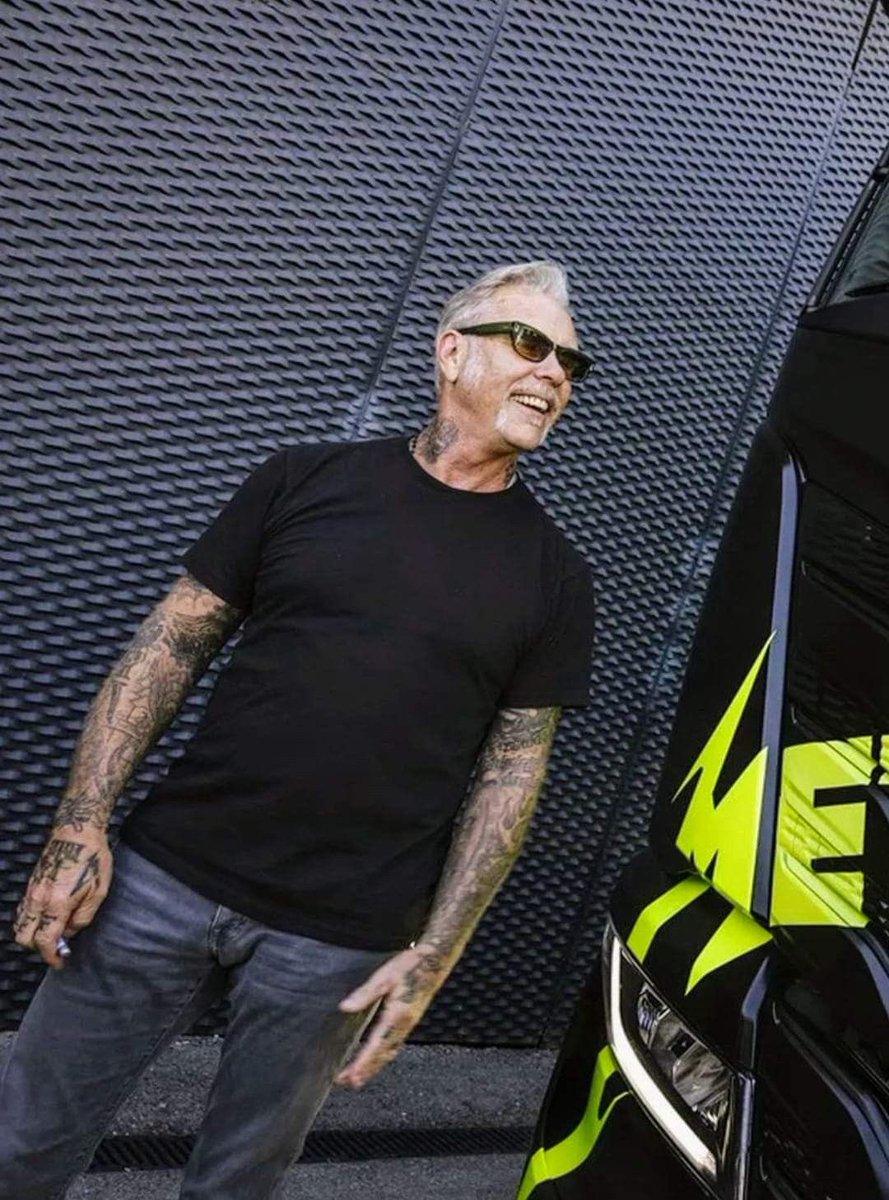 daily james hetfield (@dailyhetfield) on Twitter photo 