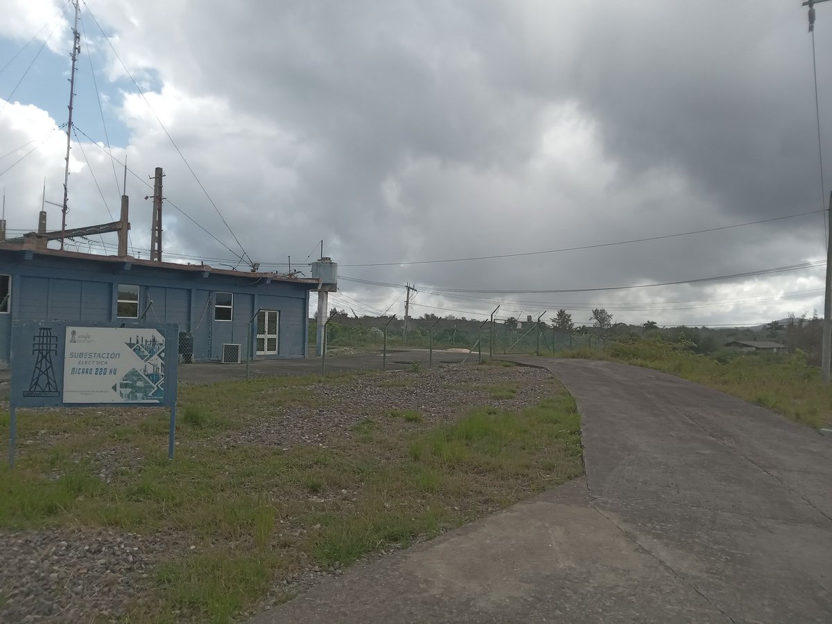 Eiphhuebgpesp4's tweet photo. Trabajos de Prospección Geofísica con el método de Tomografía Eléctrica aplicada a la búsqueda de aguas subterráneas en la Subestación Eléctrica de Nicaro
#UEBGP https://t.co/4V7cS2PVrl