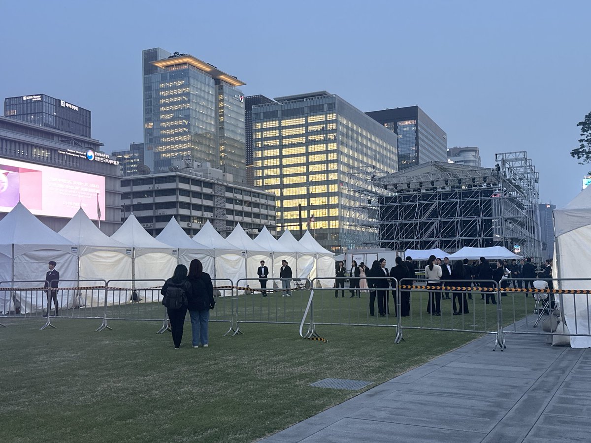 _scene_of's tweet photo. 아까... 머글 친구에게 온 카톡 ㅋㅋㅋㅌㅋㅋ 진짜 있잖아...? 🤣 https://t.co/GY2xgWNlet