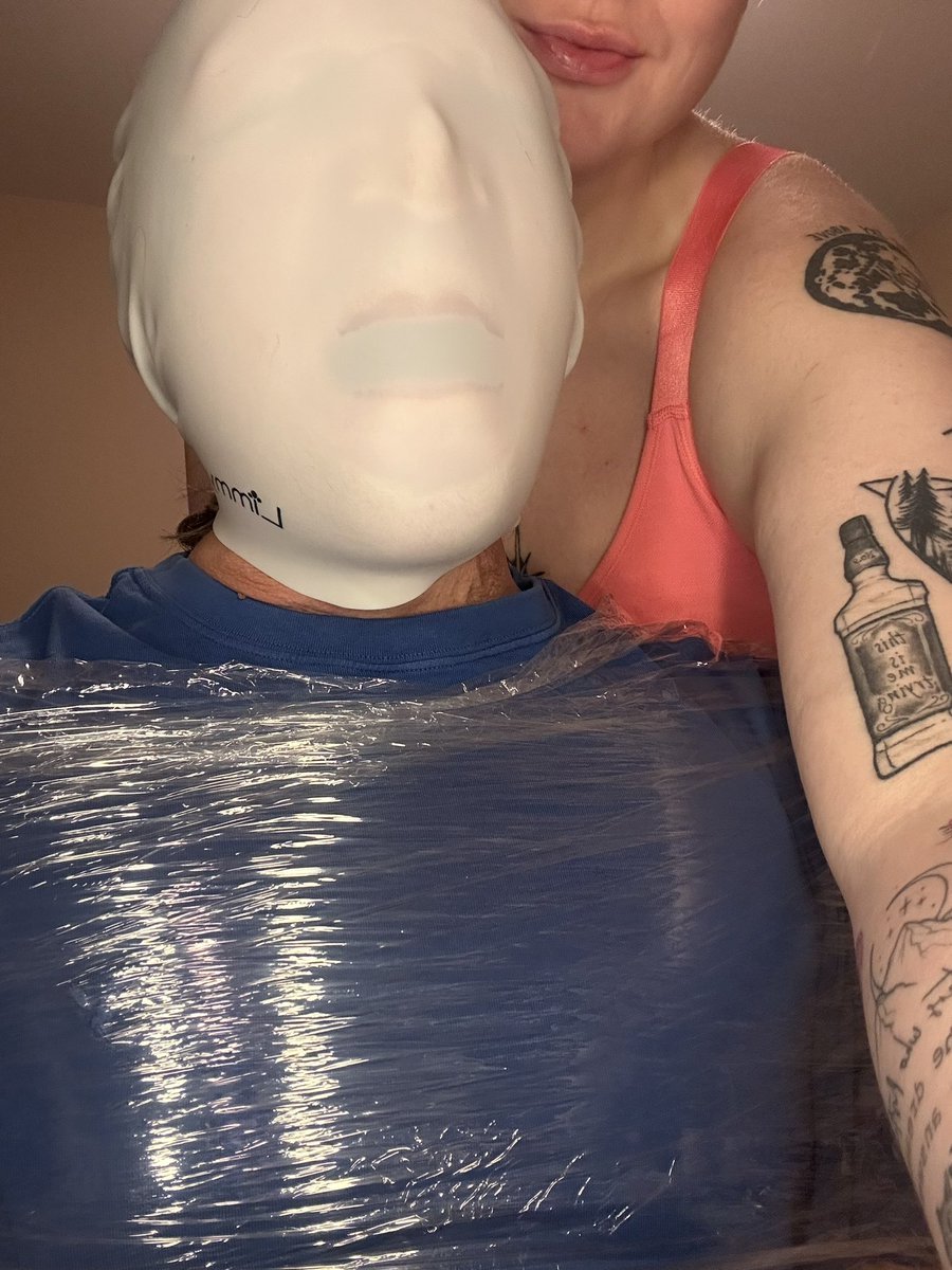 WitchyGothMommy's tweet photo. A swim cap was such a fun idea, how tight and smothering it is 😉 RT if you want to see him suffer even more 😈 #breathplay #swimcap #femdom #plasticwrapped #mummification https://t.co/rKUzJvjmv2