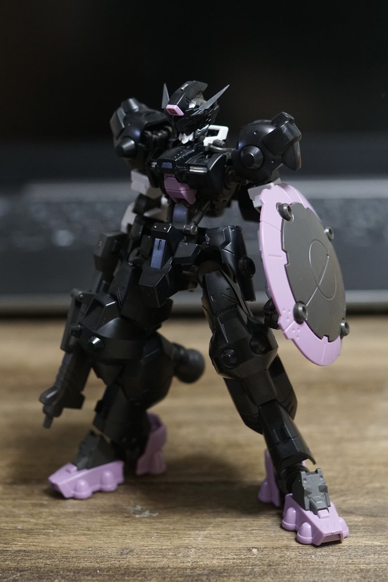 フェイク・ガンダムアスタロト