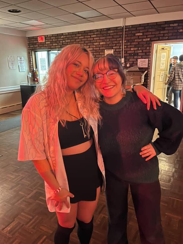 absolute goats <a href="/emilyharpist/">Emily Hopkins (Harp Lady)</a> and russ came to see us last night 🥹