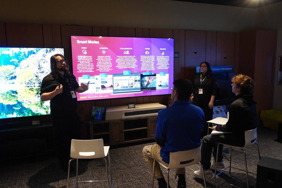 JohnLenovoThink's tweet photo. Amazing week kicking off with a formal training with my wonderful regional AMD rep Tyler Oster and the amazing Sara Vidal from the northern region of New Jersey helping get Holmdel setup and ready  #WeAreLenovo #premiumstars https://t.co/3KzqZqV7aQ