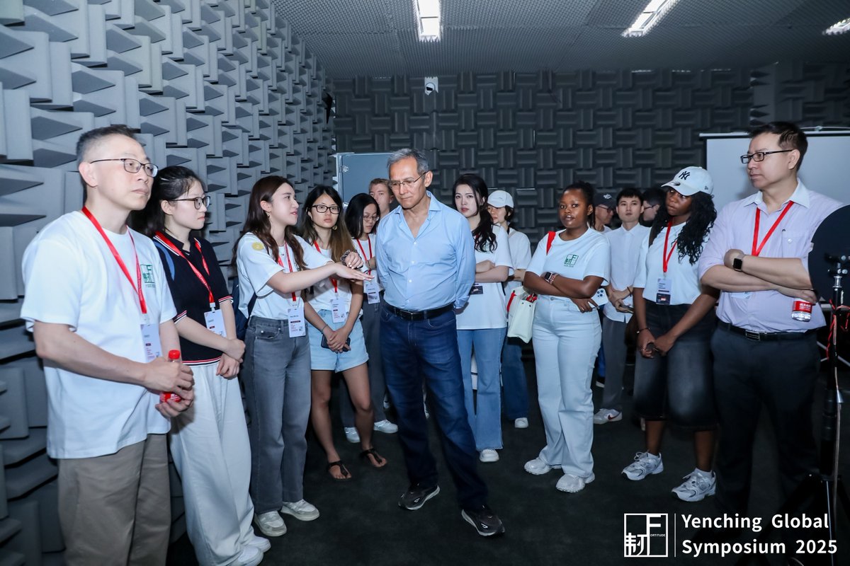 YGS_Info's tweet photo. The second day of the symposium was a success with an immersive field trip. ✨
Our delegates visited one of the three companies: Dr.Listen, Hong Zhi Yuan and Moerpus, followed by the film studio visit and a tour of the Dan Jia museum. Ending it off with a trip to the beach. 🏝️ https://t.co/223CloZzff