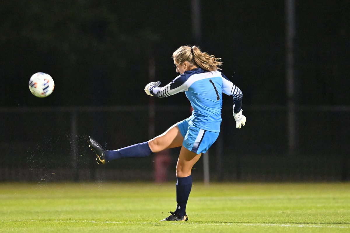 𝐀𝐝𝐯𝐚𝐧𝐜𝐞𝐝 𝐆𝐨𝐚𝐥𝐤𝐞𝐞𝐩𝐞𝐫 𝐂𝐚𝐦𝐩‼️

Sign up now for our 1-day Advanced Goalkeeper Camp on April 27th - fightingirish.com/womens-soccer-…

#GoIrish ☘️