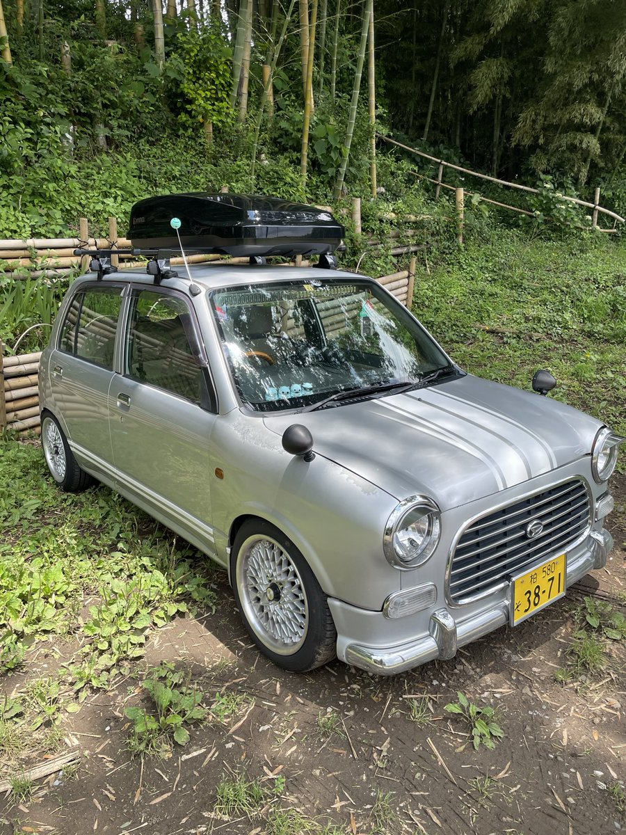 ㌈ tweet media