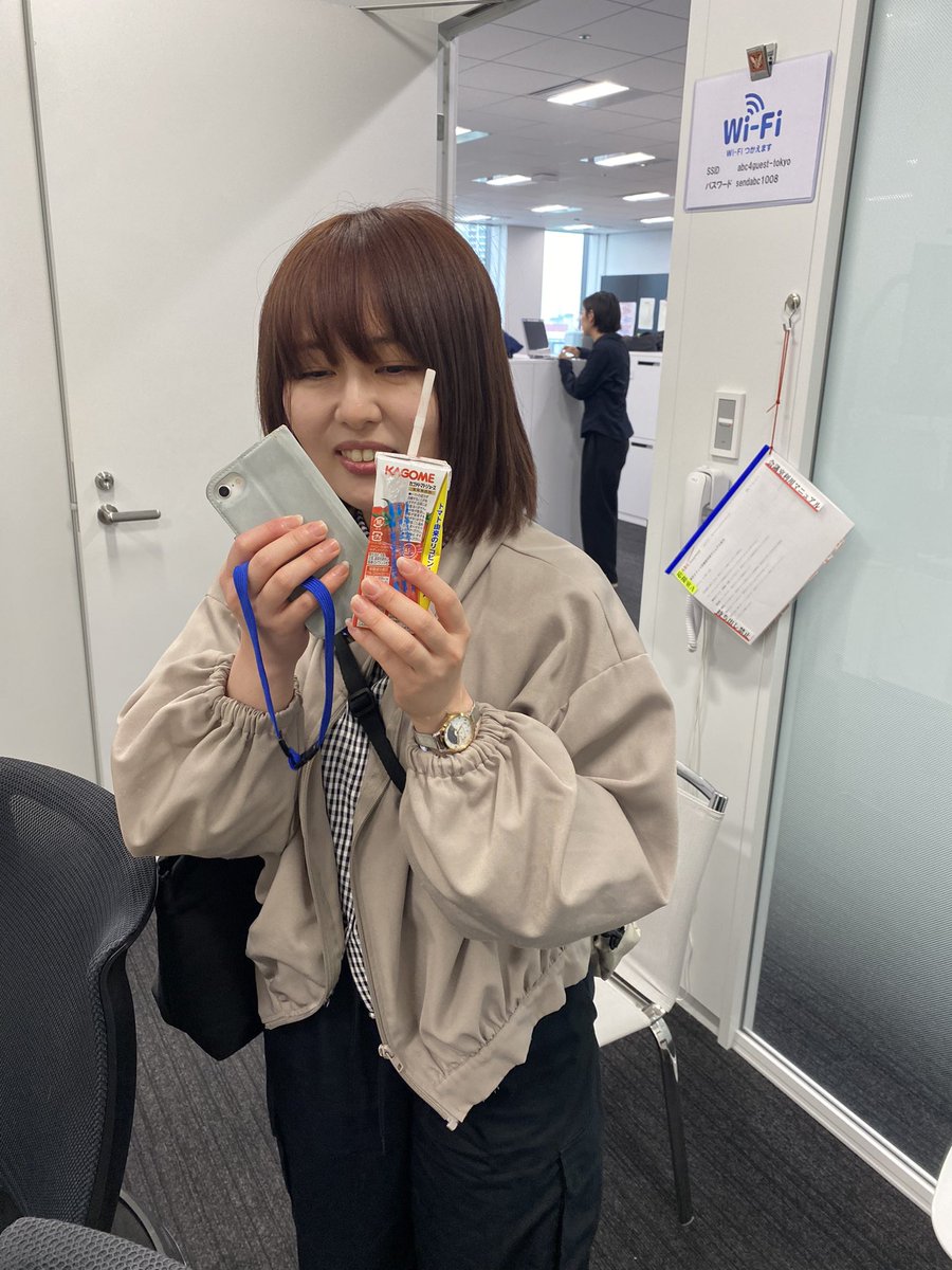 karatatimaedaky's tweet image. ABCラジオ「がっちゃんこ」の収録をしてきました😊

初回収録後にシンクロニシティに「カラタチさんってあんな気持ち悪いんですね」と言ったシンクロニシティのマネージャーさんが来てました。

正式に謝罪を受けました。

#がっちゃんこ