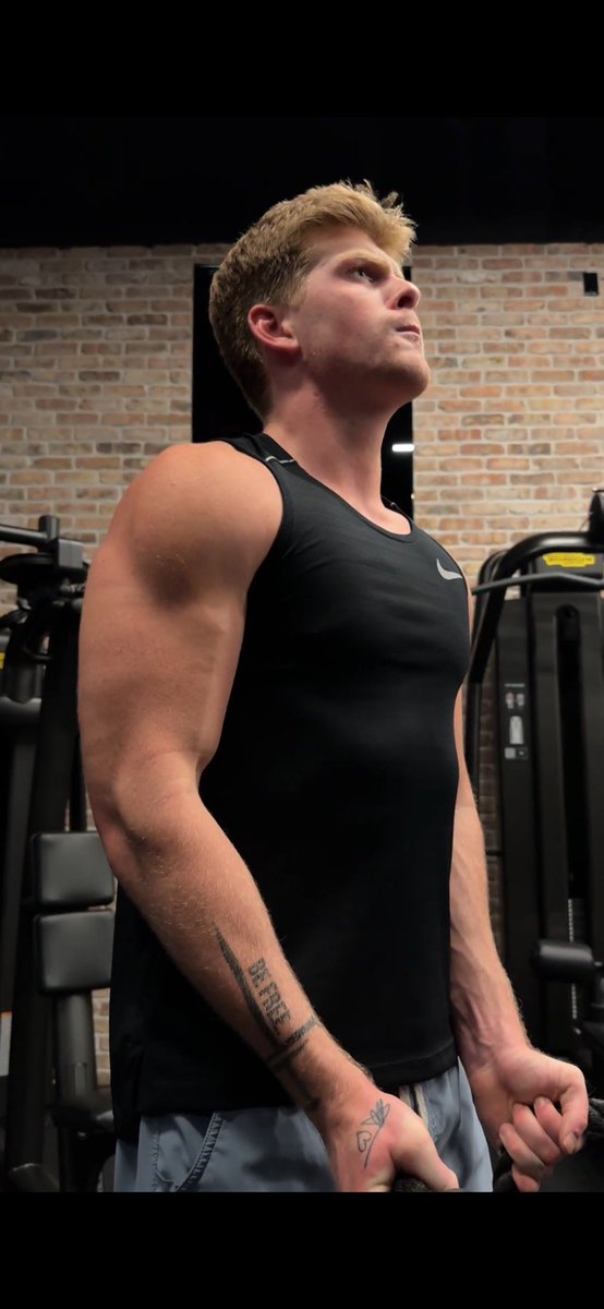 Ashton | Faith Built Fitness tweet media