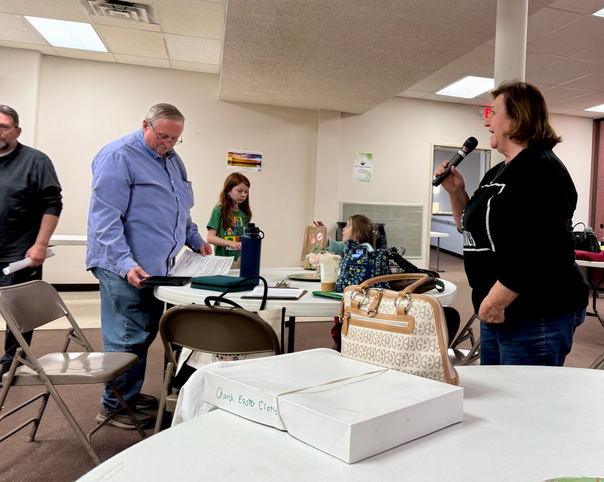 This Weekend at Broadway:

Saturday, April 19
8 am - Children's Ministry trip to the Ark Encounter
8:30 am - Men's Prayer Breakfast

Sunday, April 20
9:15 am - Sunday School
10:30 am - Easter Worship

Guests always welcome! #EasterAtBroadway 🌸