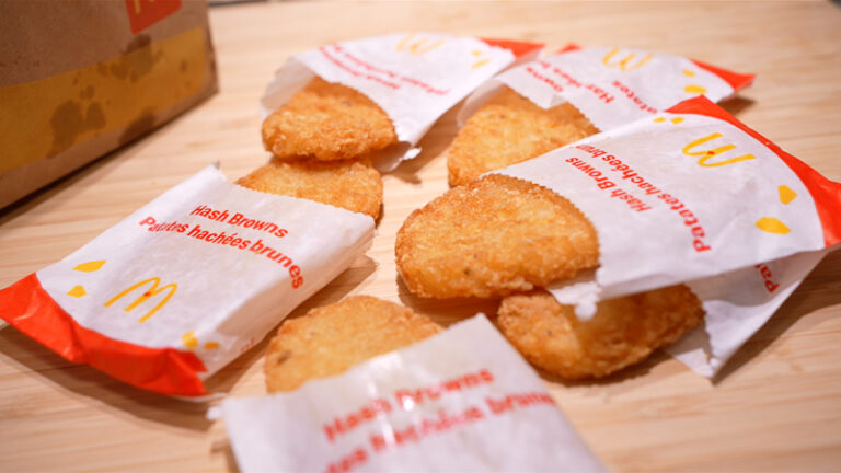 I CONFESS: Had a taste for @McDonald’s...ended up <a href="/dunkin/">TC</a> who had the cutest lil hshbrwns (aka public school 'tat-a-tots). Expecting them to be MickeyD’s-esque...NO MA’AM/SIR! MCD’s you’re on notice 4thwith: Make it happen AND Sell ‘em all day! #loveemboth #butnah #hashbrownsrule