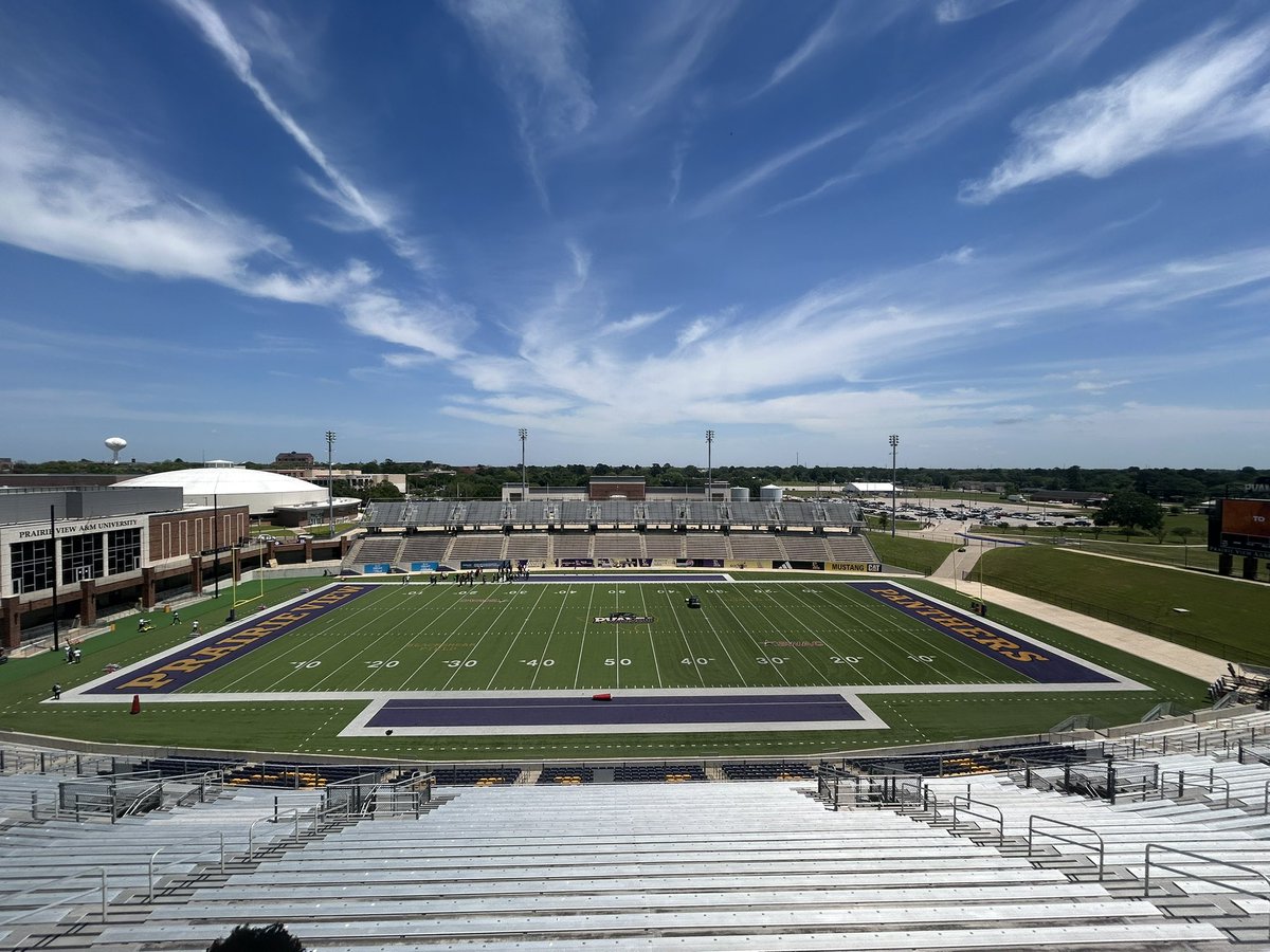 Had an amazing time <a href="/pvamufb_/">Prairie View A&M Football</a> ! 

<a href="/coachjack212/">Tremaine Jackson</a> <a href="/coachcbuckner/">Christopher Buckner</a>
<a href="/drcwwilliams/">Christopher "Cruize" Williams, MBA, Ed.D</a> <a href="/fb_westfield/">Westfield Mustang Football</a>
<a href="/Coach_Bragg/">Jacob Bragg</a>
<a href="/CoachMorales56/">Alfredo Morales</a> <a href="/CoachHurts2/">Averion Hurts</a>
<a href="/DezBlackCoach/">Dez Black</a>