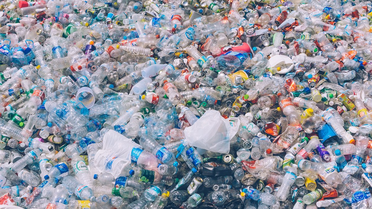 Did you know that the Middle East is leading Europe on plastic waste management? Find out more in this eye-opening article. 👉 zurl.co/yHh0E 

#MEAMarkets #PlasticWaste #Environment #MiddleEast #Europe