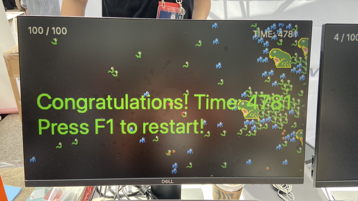 _risacan_'s tweet image. movさんのブースのゲームめっちゃ可愛くて、方向キーだけで遊べて、Rubyで作られてて、めっちゃよかった！！！🧡🍊🐘
#rubykaigi