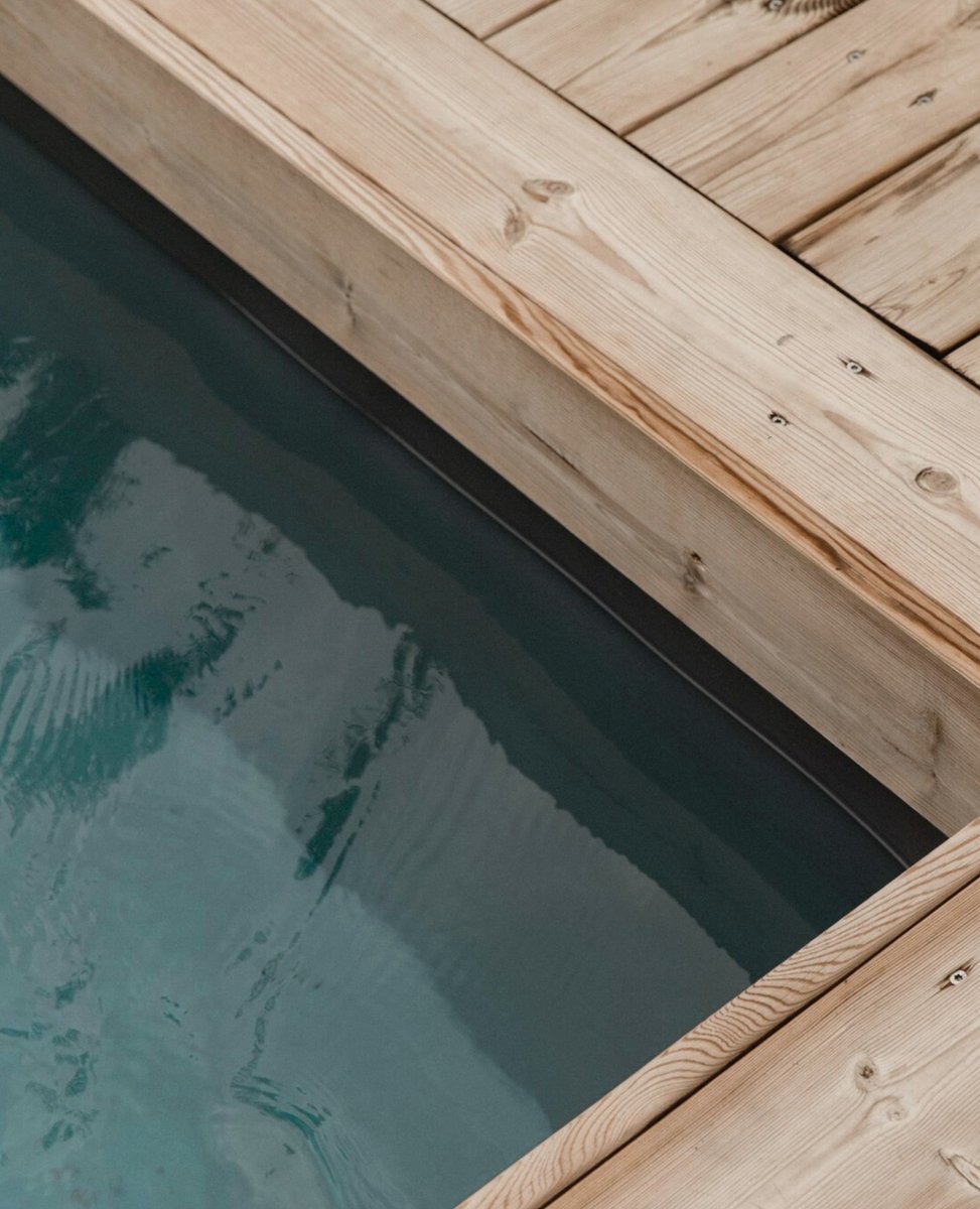 JasonBaths's tweet image. Designed with your skin in mind, our Microsilk technology creates consistent warmth, enhancing the sauna effect during your bath. This helps improve circulation and opens your pores to release toxins for a revitalizing experience. 💧