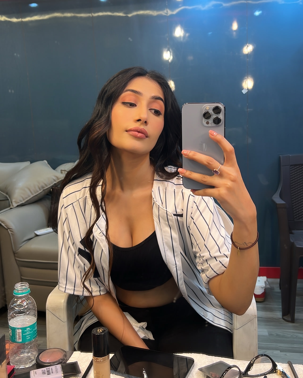 Go0qS9SaYAAICVI?format=jpg&name=large