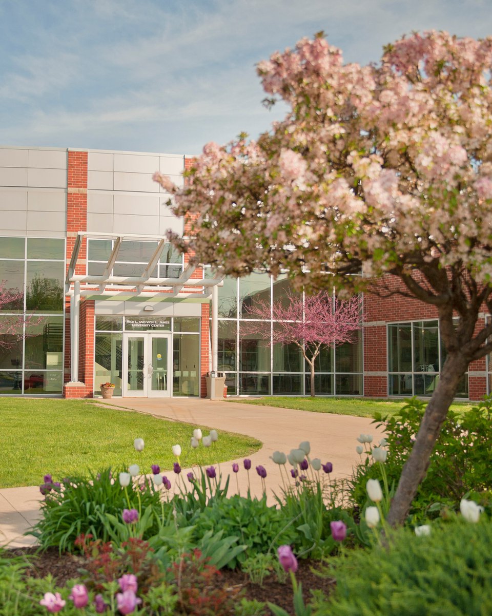 Wishing our Thunder family a joyful and relaxing Easter weekend! Whether you’re traveling or staying close, we hope your days are filled with peace, renewal, and a little extra sunshine. 🌷🐣
 
#TrineUniversity #Easter #Easterweekend